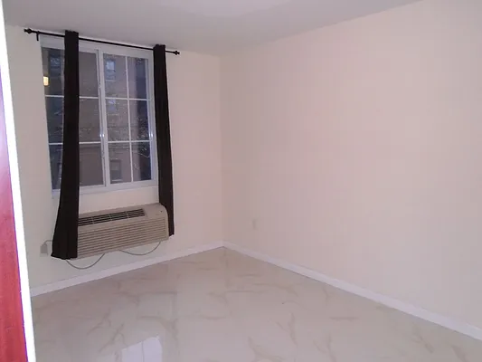 Rented by 18 REALTY | media 13