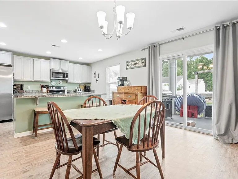 4 Gardenia Dr — Photo 12
