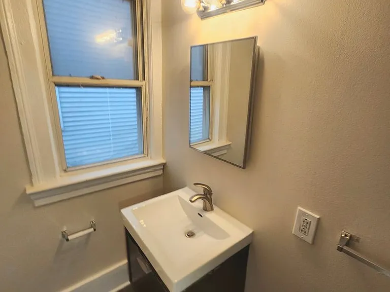 357 Columbia Ave — Photo 5