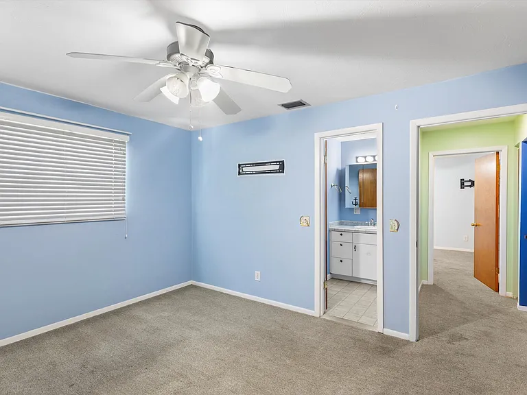 1634 Lantana Ln — Photo 21