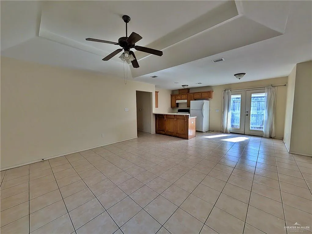 Building Photo - 912 French Ave #1
