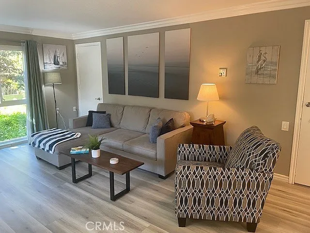 1 bed, 770 sqft, $2,750 — Photo 3