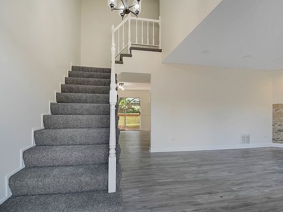 2nd image of 18 Woodsorrel Pl