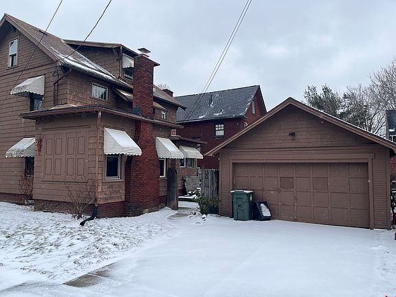 3rd image of 1543 Yale Ave NW