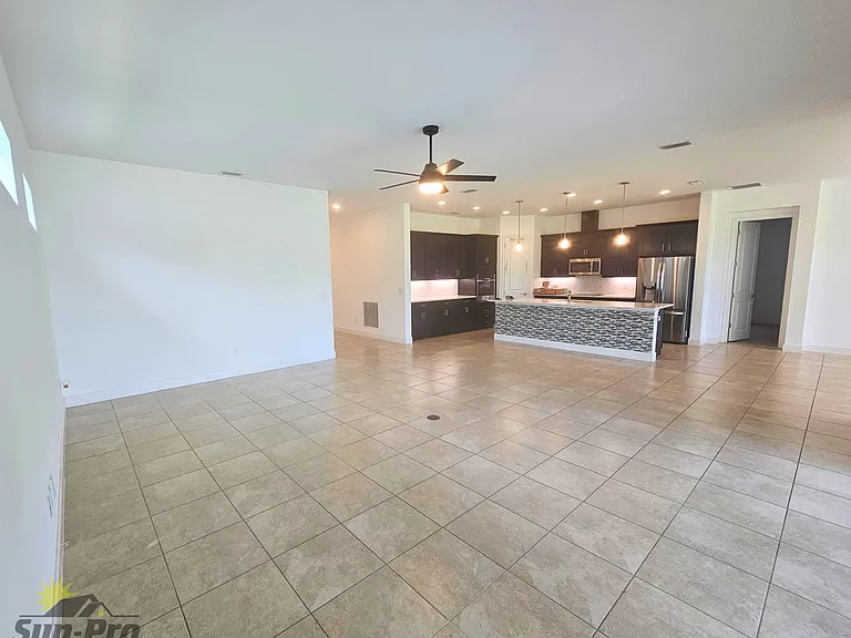 6235 W Fallsgrove Ln — Photo 4