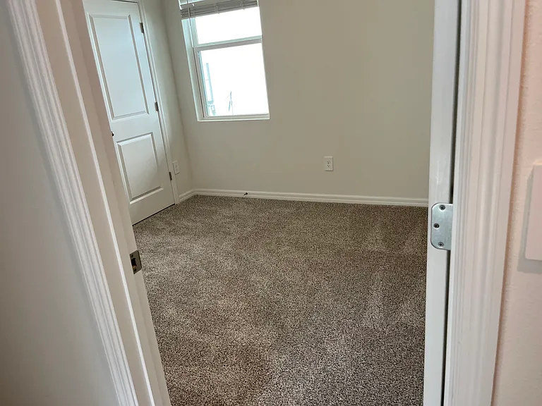 1836 Brekey Way — Photo 13