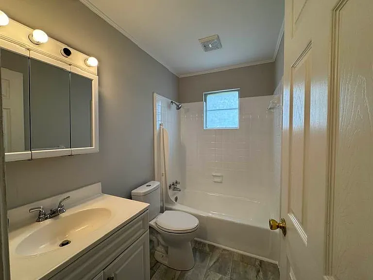 411 Ludwick Ave #411 — Photo 15