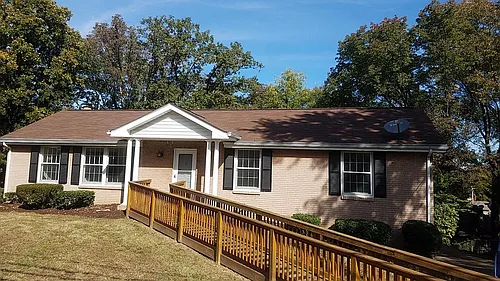 2614 Edge O Lake Dr Photo 1