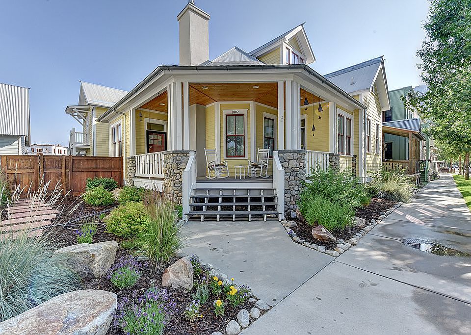 Front Entrance/Porch