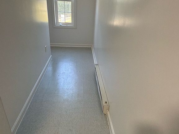 4th image of 524 E Main St