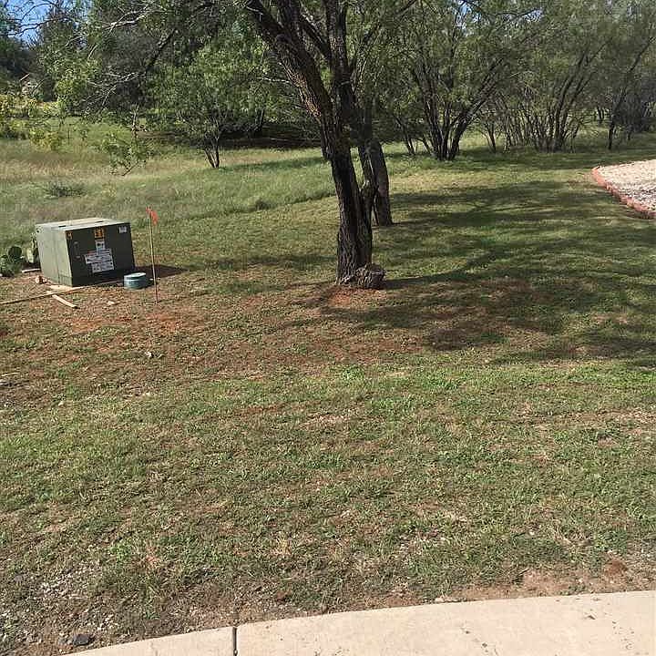 2nd image of 104 Barefoot