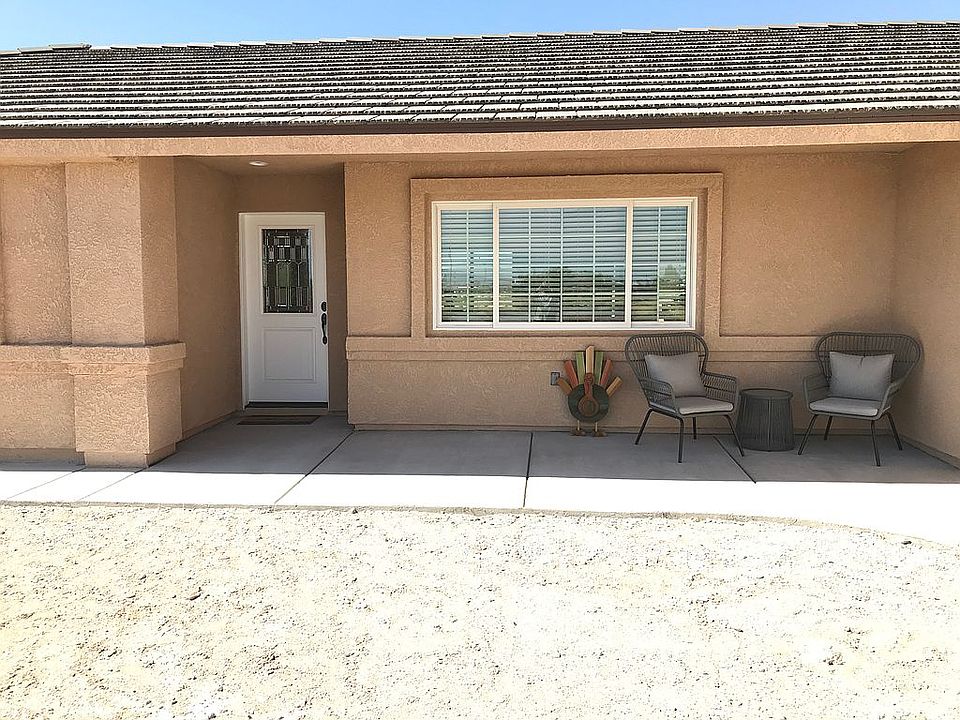 1st image of 390 Kenny Ave
