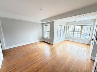 5674 N Ridge Ave APT 2S, Chicago, IL 60660