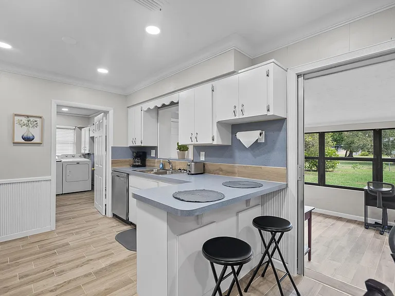 7806 Belmont Ave — Photo 14