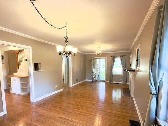 4th image of 280 N Castello St