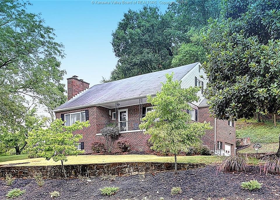 1st image of 2204 Weberwood Dr