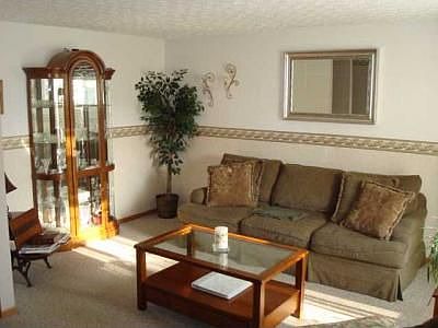 2nd image of 1556 Deer Run Pl