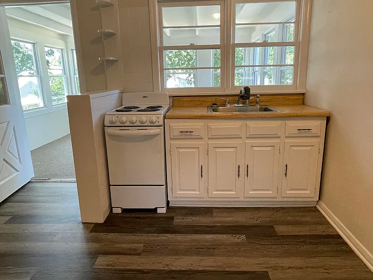 901 Barton Ave #2 — Photo 6