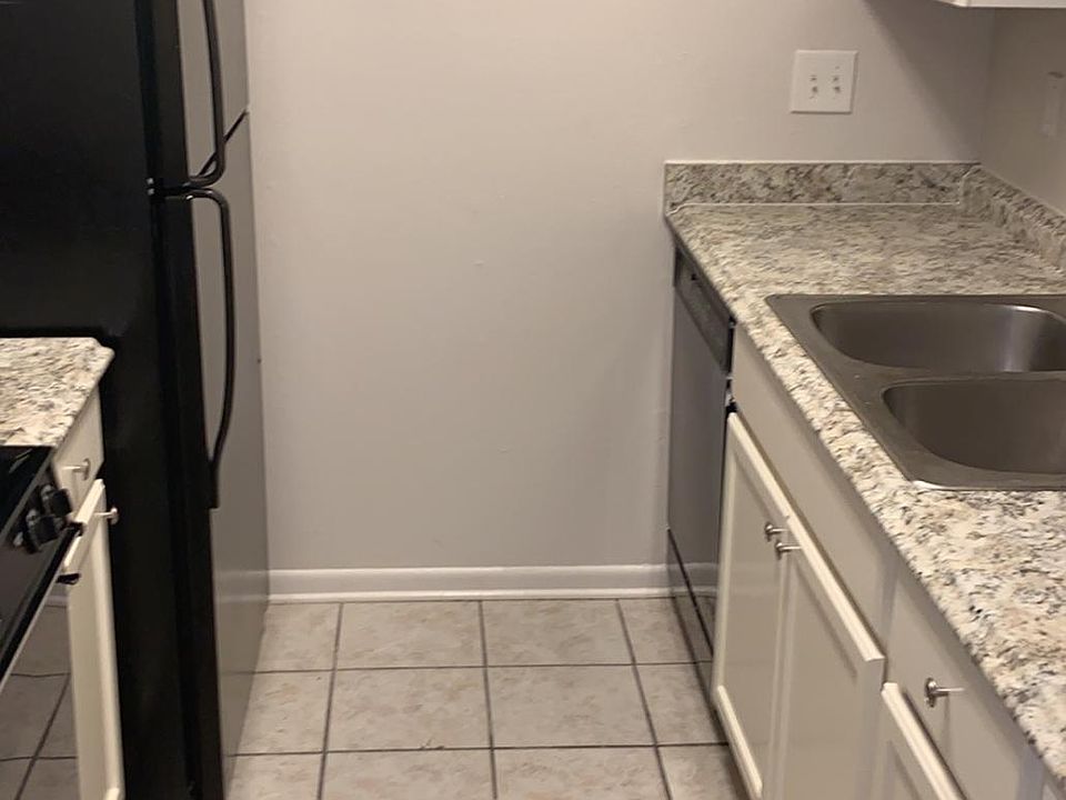 1st image of 8435 Hearth Dr APT 3