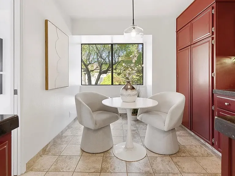 58 E Poplar Ave #4 — Photo 10