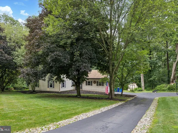 31 Timber Ln, Thornton, PA 19373