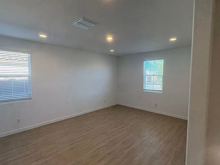 19214 W Marissa Dr — Photo 5