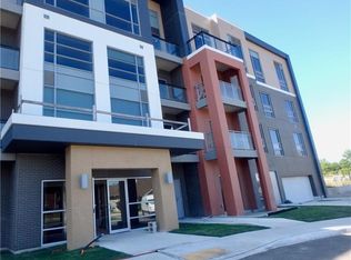 4040 Upper Middle Rd #106, Burlington, ON L7M0H2