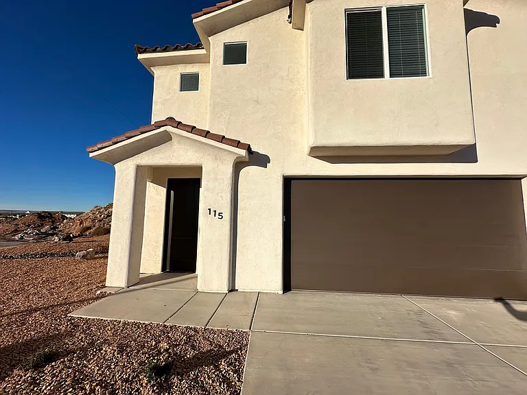 115 N 2480 W — Photo 1