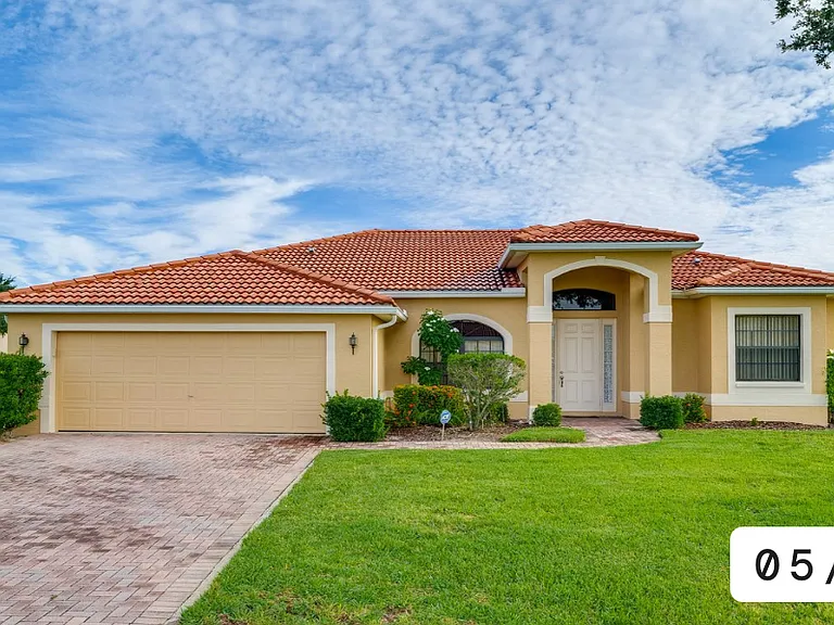 448 Cinnamon Dr — Photo 6