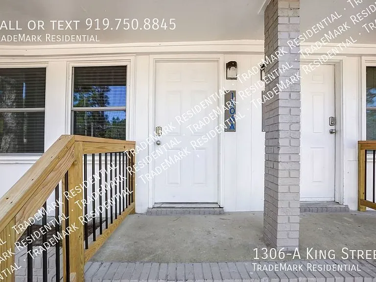 1306A King St — Photo 17
