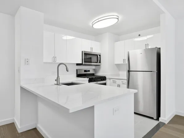 111 Worth Street image 2 of 32