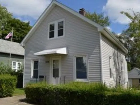 1206 Elizabeth St, Joliet, IL 60435