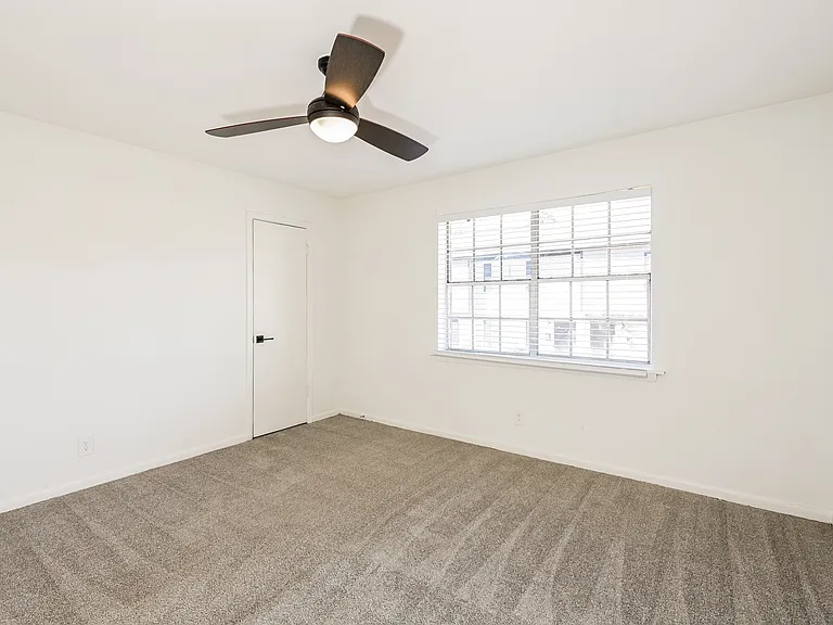White Oak Townhomes — Photo 27