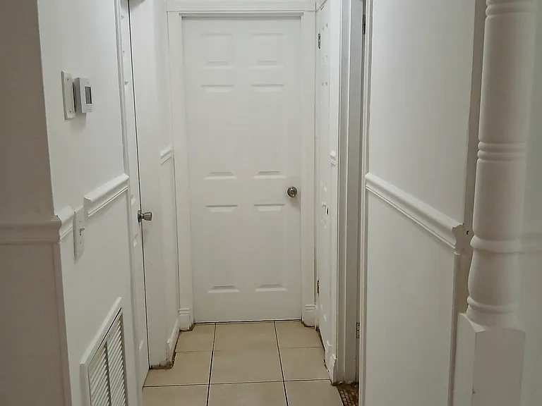 225 Avacado Ct #4 — Photo 7