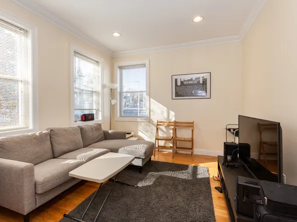 182 Calumet St, Roxbury Crossing, MA