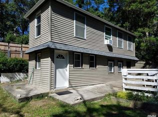 16 Medford Rd, Sound beach, NY 11789