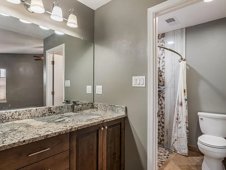 6612 Christy Ave NE — Photo 33