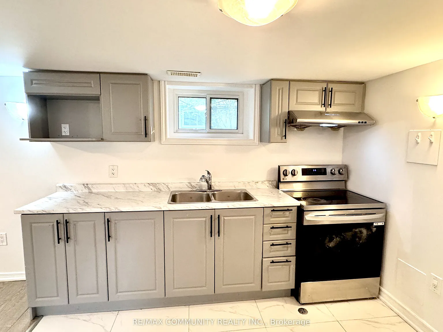 2 bed, $1,700 — Photo 2