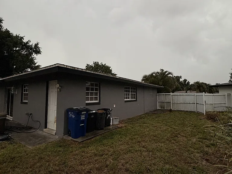 4512 Kilmer Ct — Photo 16