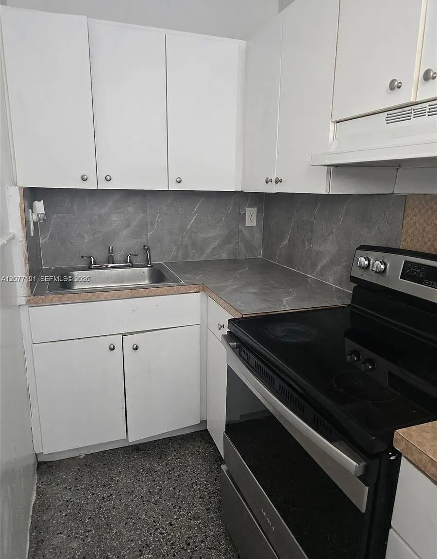 1 bed, 1.0 bath, 3130 sqft, $1,500 — Photo 1