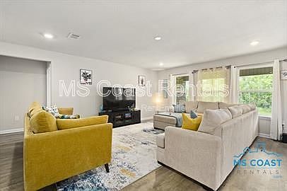 5th image of 9384 Cypress Lake Dr