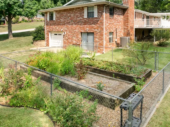 6 Hawthorne Cv, Harrison, AR 72601
