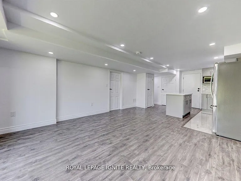 103 Bremner St #BASEMENT — Photo 8