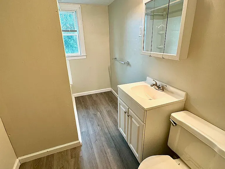 1014 Tucker St — Photo 7