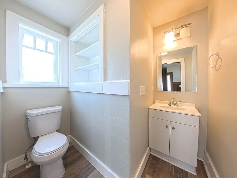 3303 University Ave — Photo 10