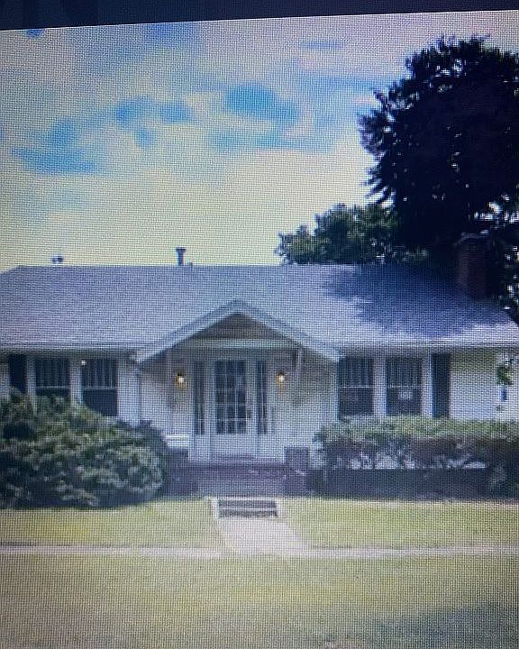 1st image of 800 S 15th St #61938