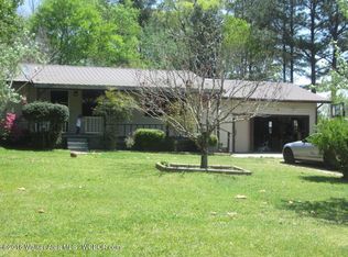 178 Valley Dr, Hamilton, AL 35570