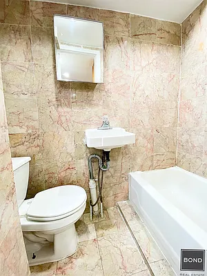 Rented by Bond New York | media 16