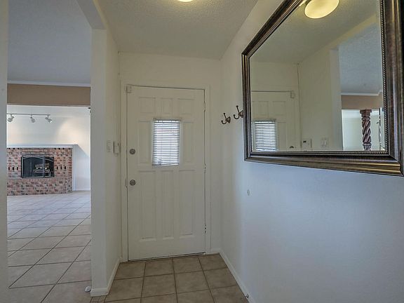 2nd image of 1528 Cornell Dr SE