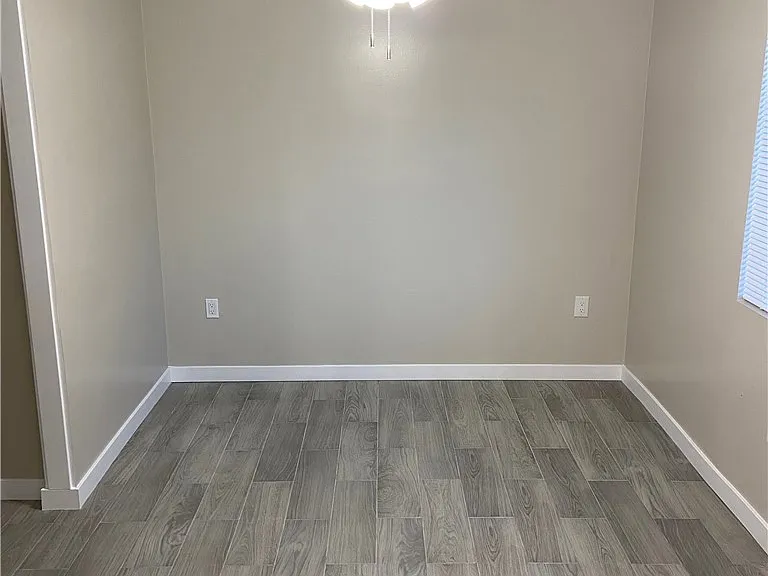 1548 N Lassen Ave — Photo 12